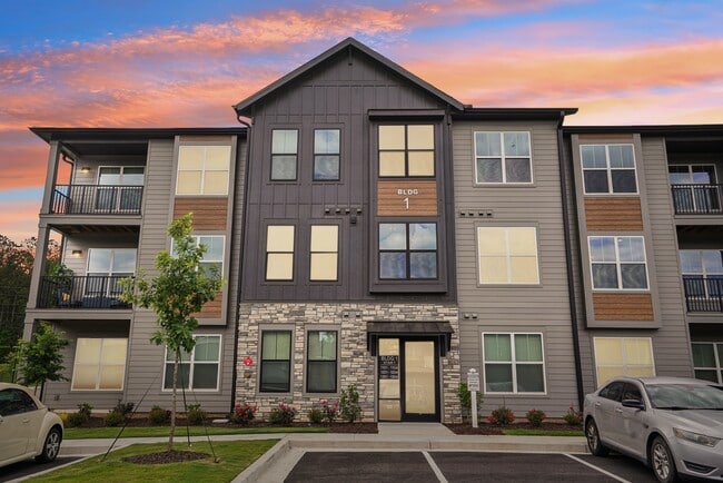 Photo - The Pullman Luxury Apartments