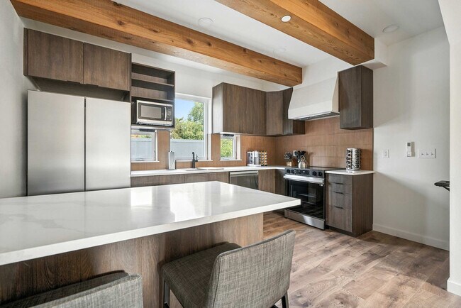 Photo - 925 NE 23rd Ave Unit ID1309836P