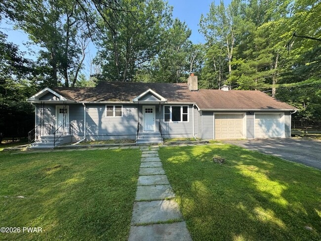 Building Photo - 6 Oak Dr