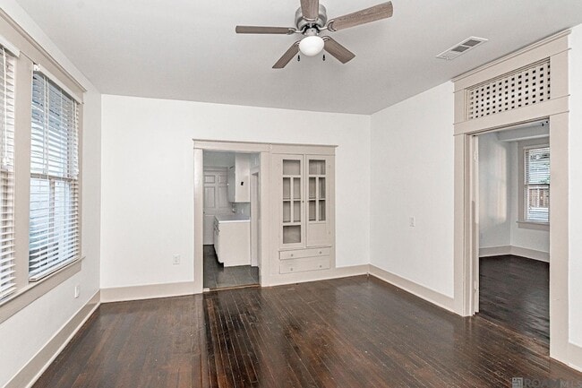 Photo - 2161 Oleander St