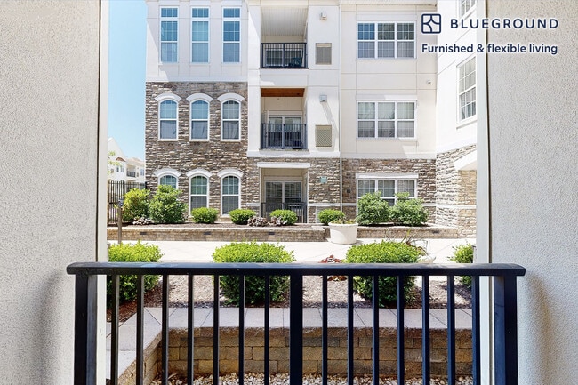 Photo - 80 North Centre Ave-SI FL3-ID2283A