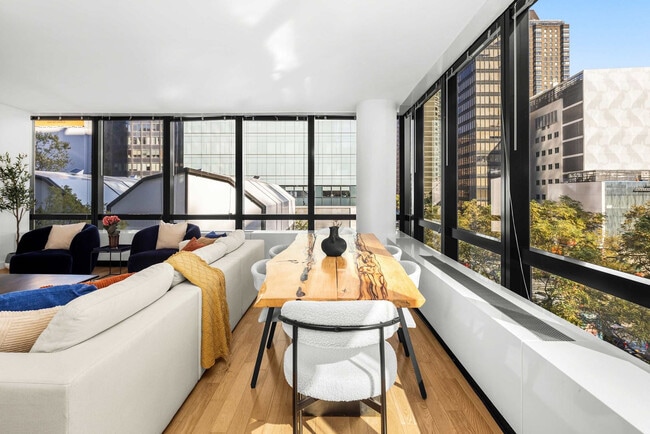 Photo - 1113 York Ave Unit ID1330813P