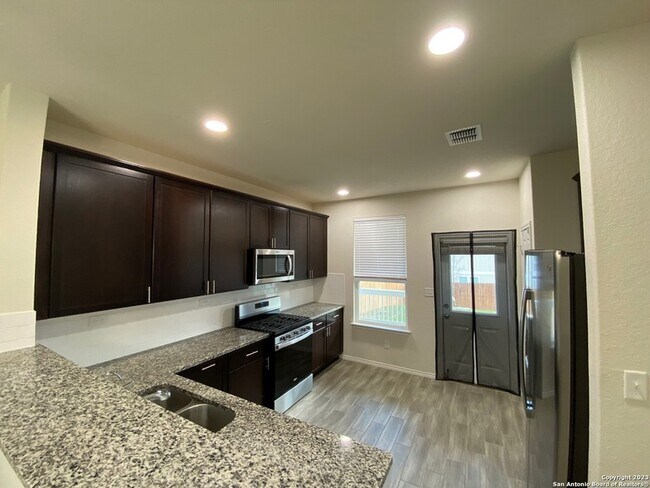 Photo - 11834 Burnett Rnch