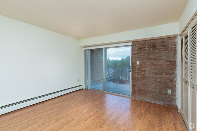 1BR,1BA - 750SF - Bedroom - The Apartments on Second Street