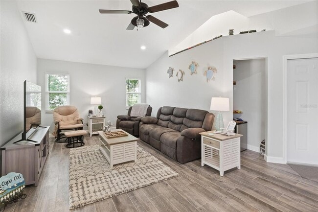 Photo - 27401 Voyageur Dr