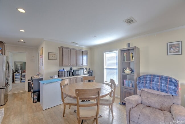 Photo - 7109 W Loop 1604 N