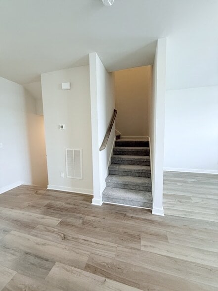 Photo - 420 Seneca St