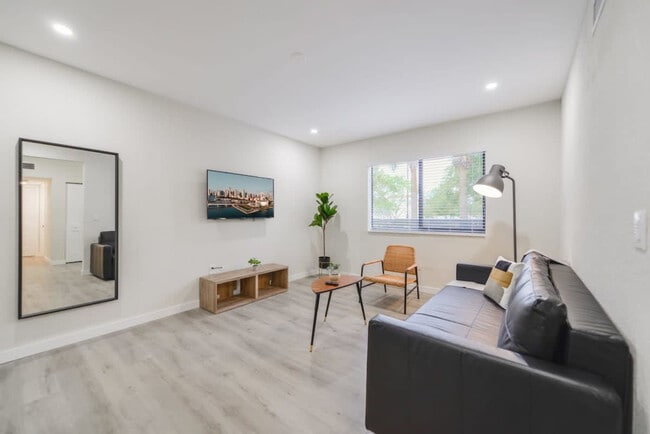 Photo - 700 SW 11th Ave Unit FL1-ID1022482P