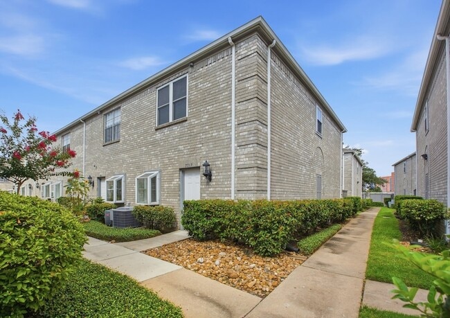 Photo - 7719 Cambridge St Unit 7719