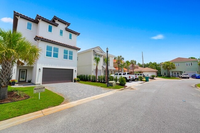 Photo - 4736 Amhurst Cir
