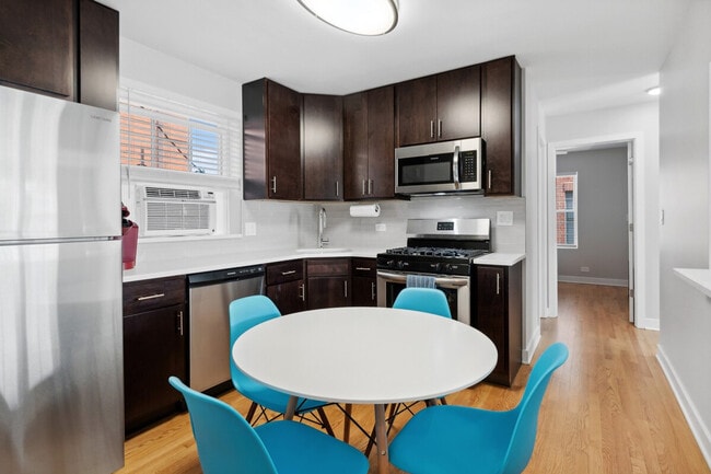 Photo - 1011 Howard St Unit ID1032511P