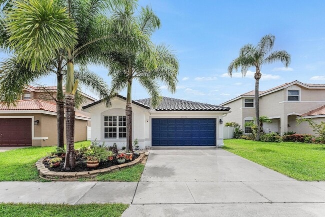 Building Photo - 7076 Middlebury Dr
