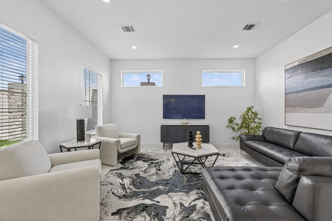 Photo - 2909 El Fenice Ln Unit SI ID1538926P
