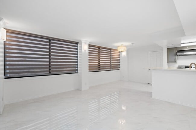 Photo - 3525 Sage Rd Unit 1709