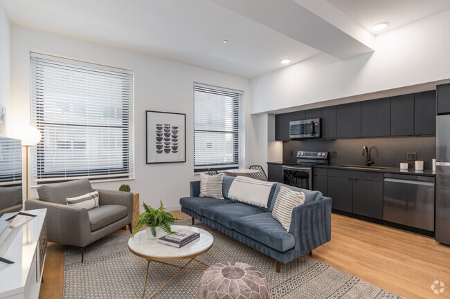 1BR, 1BA - 734SF - 101 dupont place