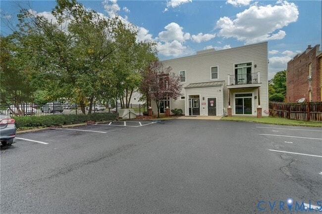 Photo - 1020 Porter St Unit 104