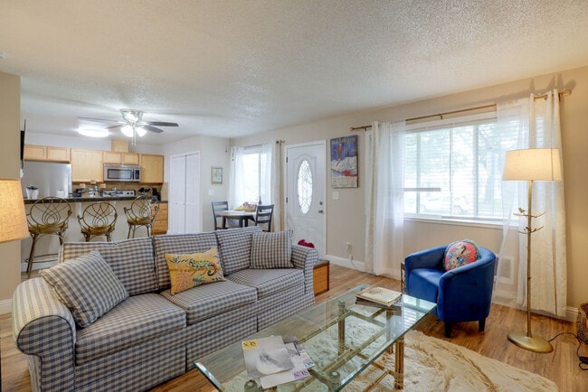 Building Photo - 4931 Catalina Dr Unit SI FL1-ID1629460P