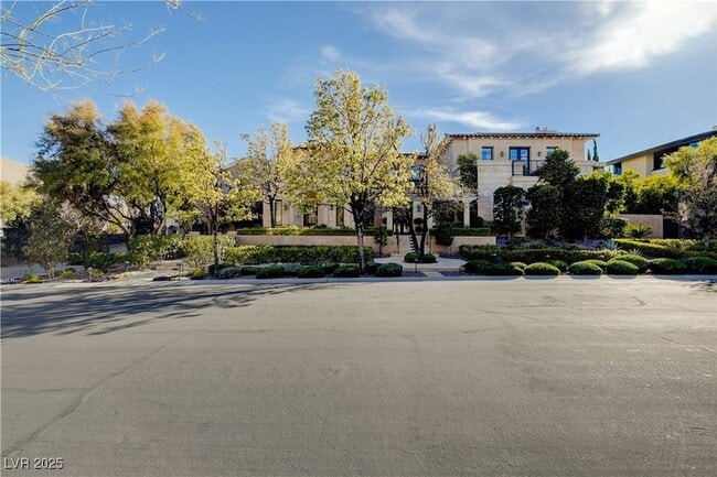 Building Photo - 11 Sable Ridge Ct