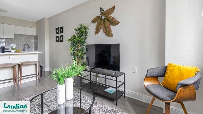 Photo - 305 Dr. M.L.K. Jr St S Unit 105.1403597