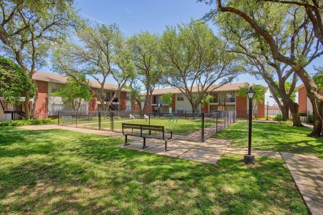 Photo - Crestbrook Apartments