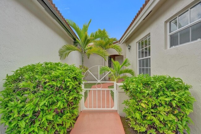 Building Photo - 17866 SW 10th Ln