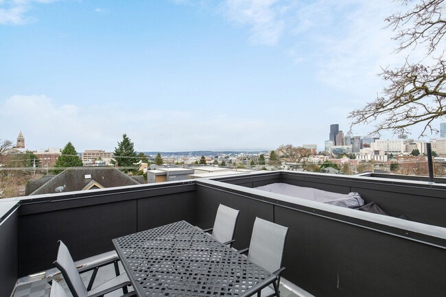 Photo - 905 17th Ave Unit ID1036009P