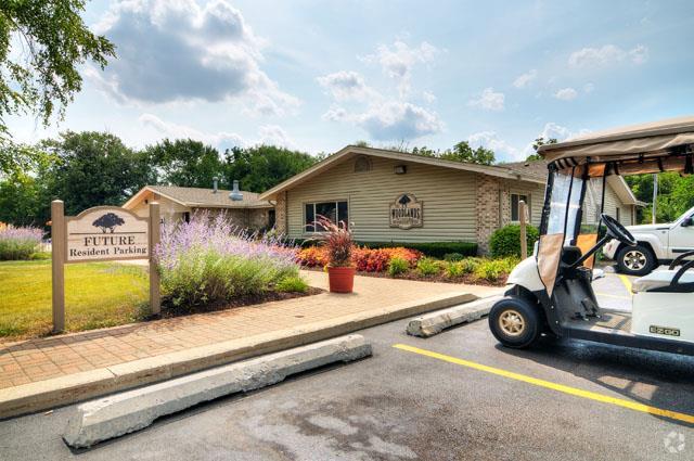 Leasing Office - The Woodlands of Crest Hill