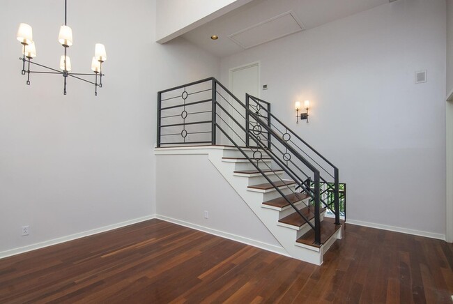 Photo - 727 Harpeth Trace Dr
