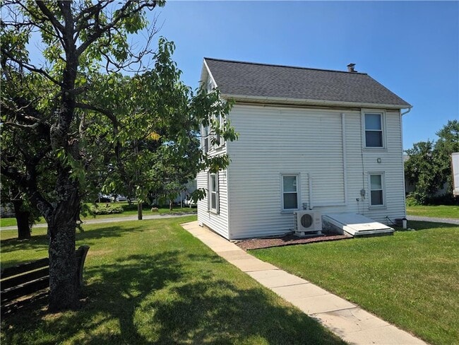 Photo - 5166 Springmill Rd