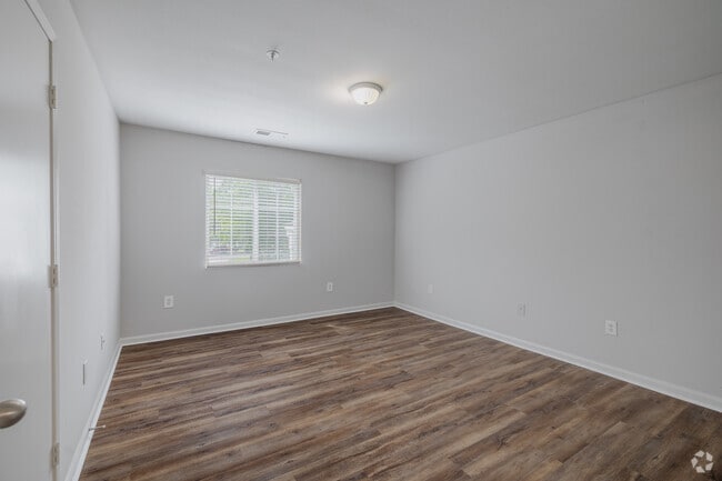 The Middleton - 3BR, 2BA - 1,417SF - Secondary Bedroom - Sabal Palms