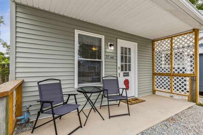 Photo - 5736 Lake Rd E Unit SI ID1593930P
