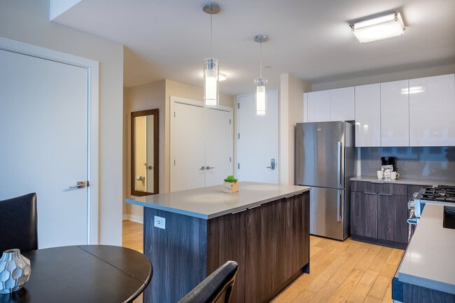 Photo - 355 Atlantic St Unit SI FL10-ID1050444P