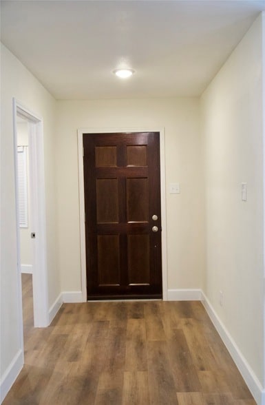 Photo - 2405 Byron Ave