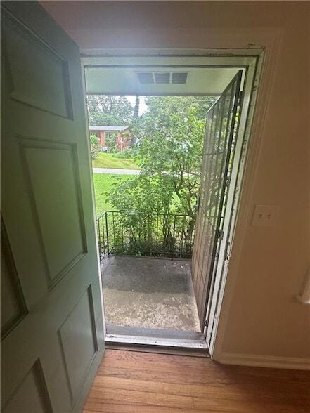 Photo - 349 Laquita Dr SE