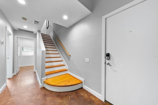 Photo - 2614 Chenevert St