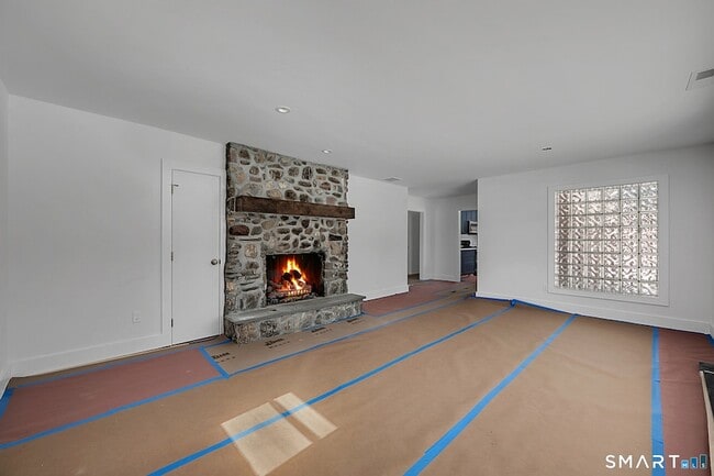 Photo - 220 Upper Grassy Hill Rd