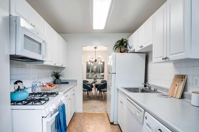 Photo - Stoneridge at Mark Center Apartment Homes