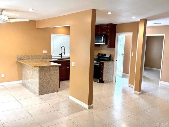 Photo - 411 Windjammer Cir