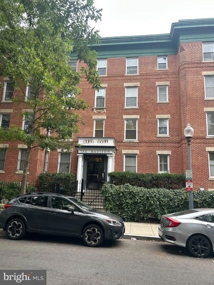 Photo - 52 Quincy Pl NW Unit 402