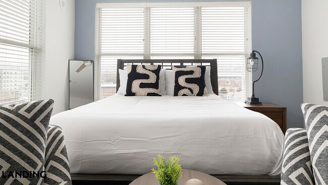 Photo - 302 13th St S Unit PH702