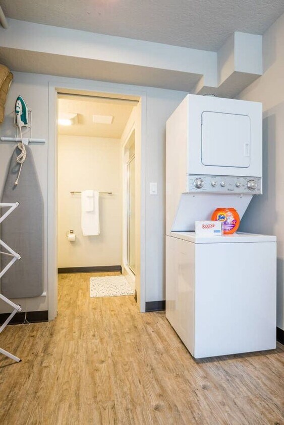 Floor Plan - 1 Bed Standard (T): Floors 3-11