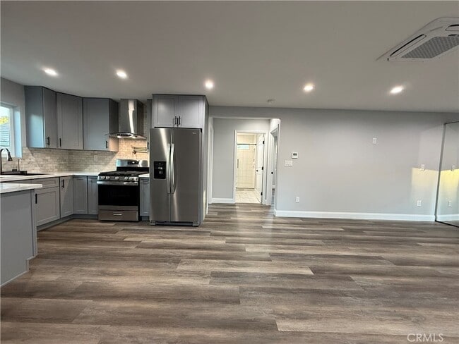 Photo - 20160 Stanford Ct