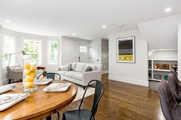 Photo - 10 Brook St