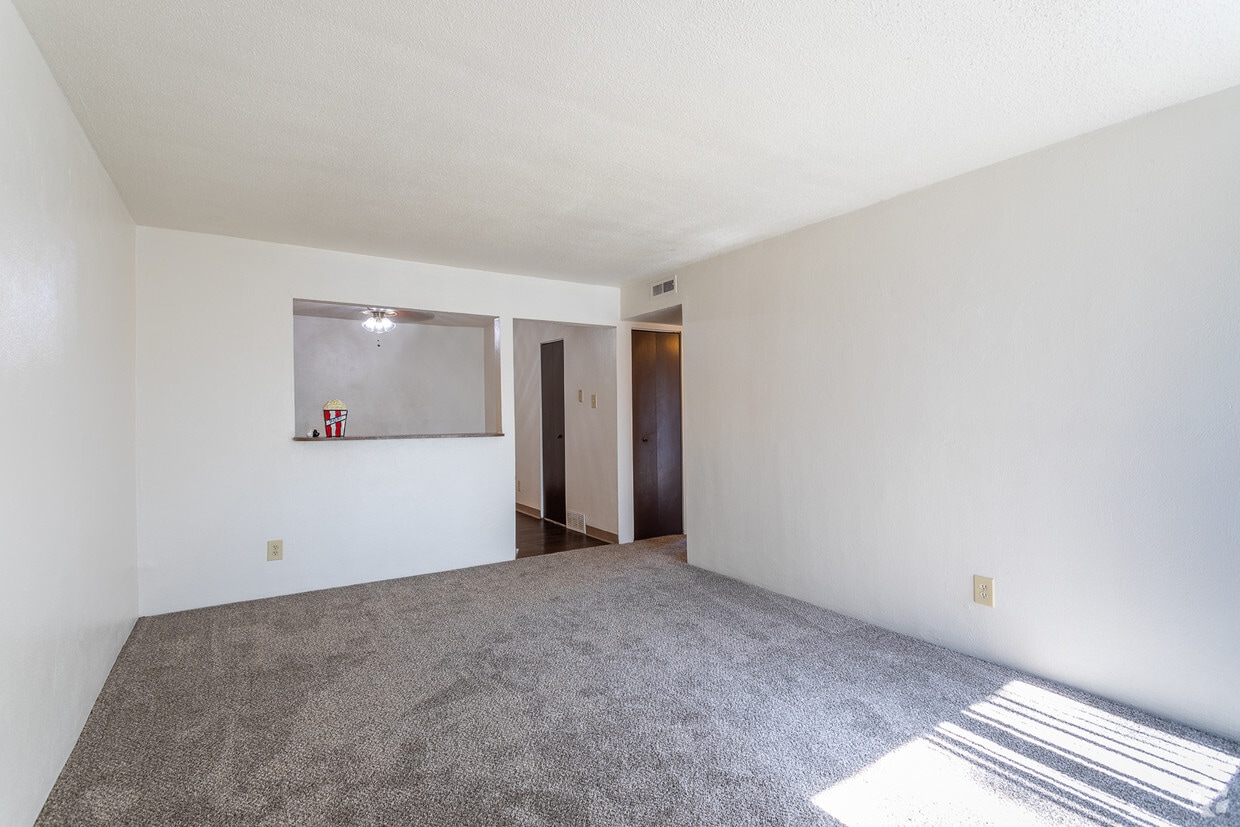 Floor Plan - Two Bedroom