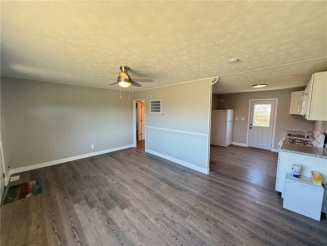 Photo - 612 Kirkwood Dr