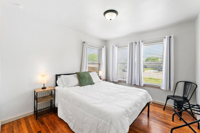 Photo - 406 Robert Dr Unit ID1268434P