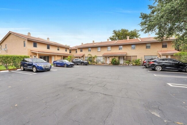 Building Photo - 4295 Coral Springs Dr