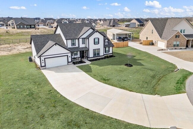 Photo - 127 Clearwater Ct