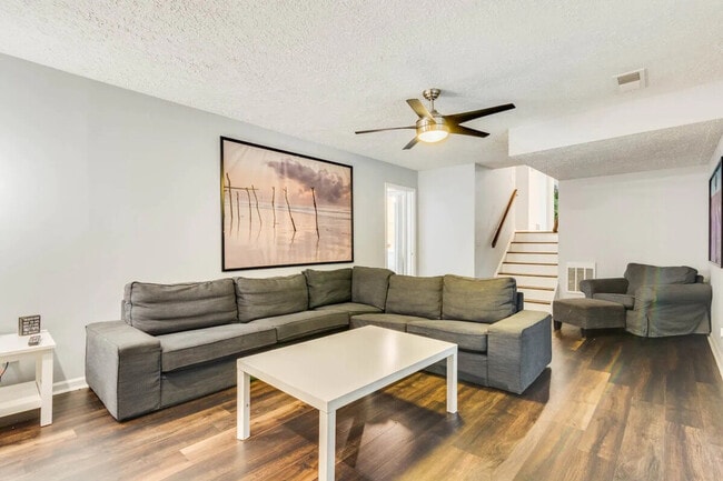 Building Photo - 5671 Bobby Brook Ct Unit SI ID1569861P
