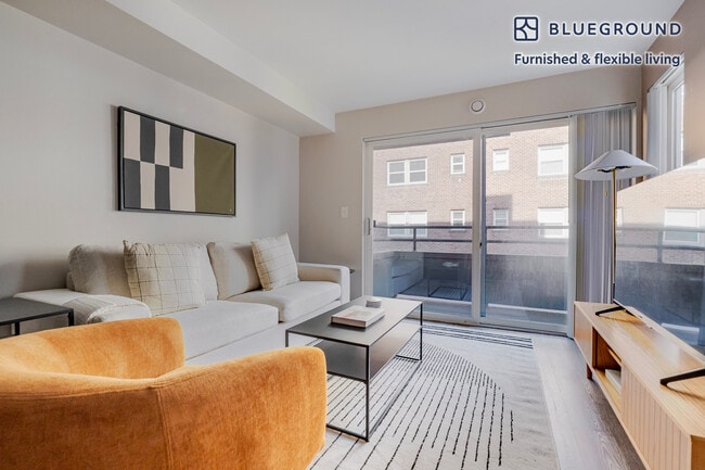 Building Photo - 526 Yale Ave N Unit FL4-ID878